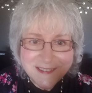 Meet your Posher, Lynn